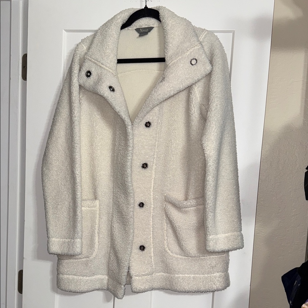 Natural Reflections‎ Sherpa Jacket in White and Black